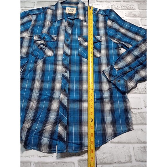 Rustic Blue Brand Men’s Long Sleeve Button Up Shirt size M blue  Plaid - Picture 4 of 12